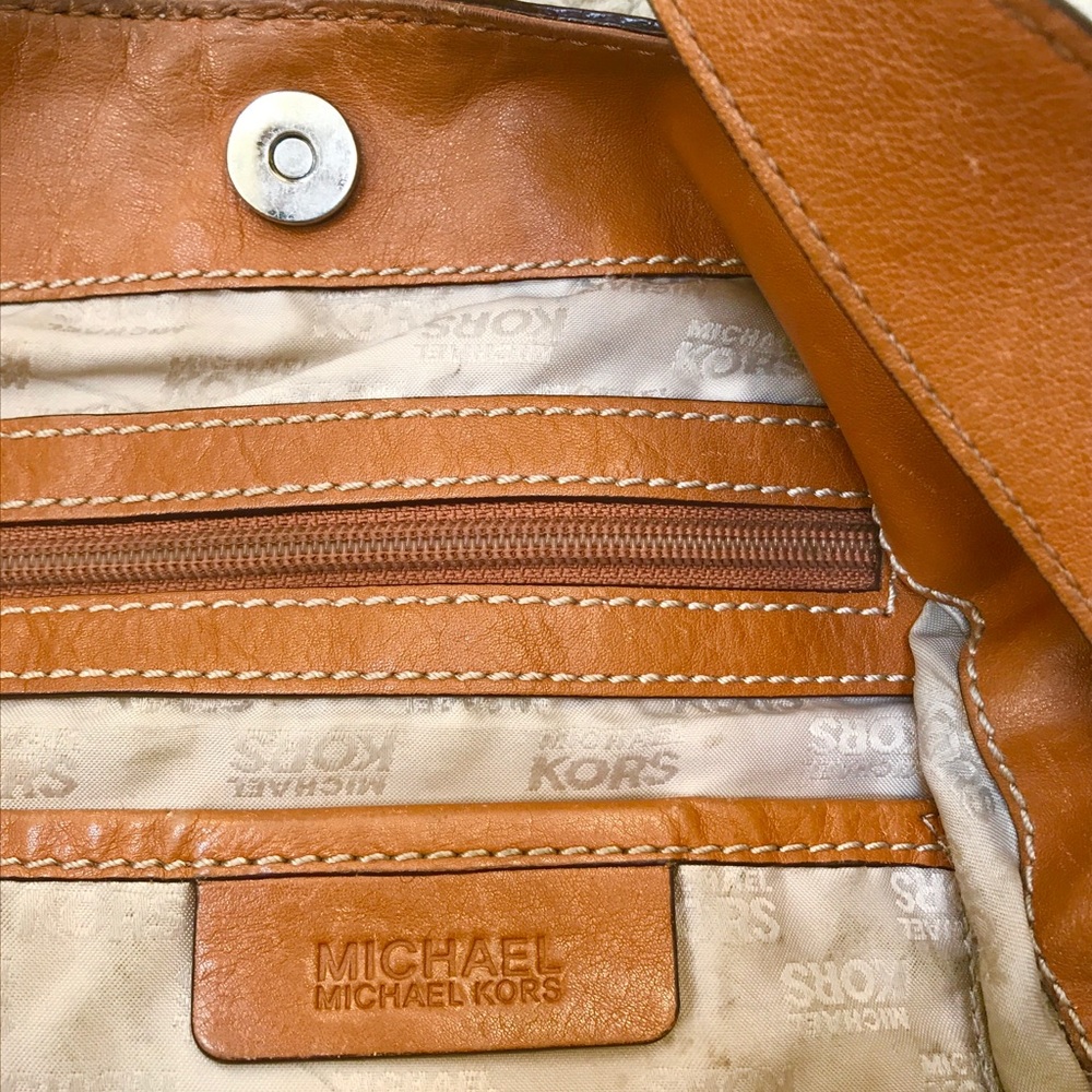 Michael Kors Bag - Picture 3 of 3